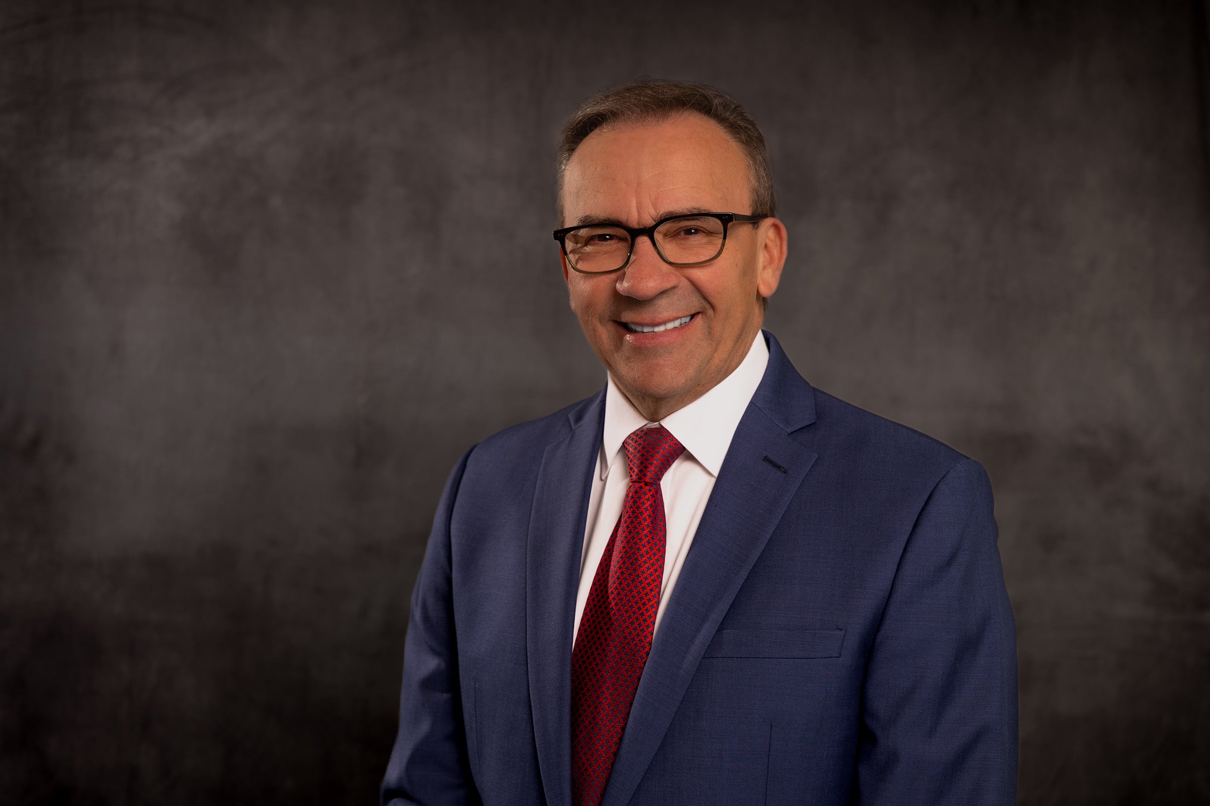 Roberto Muniz 1MB.jpg